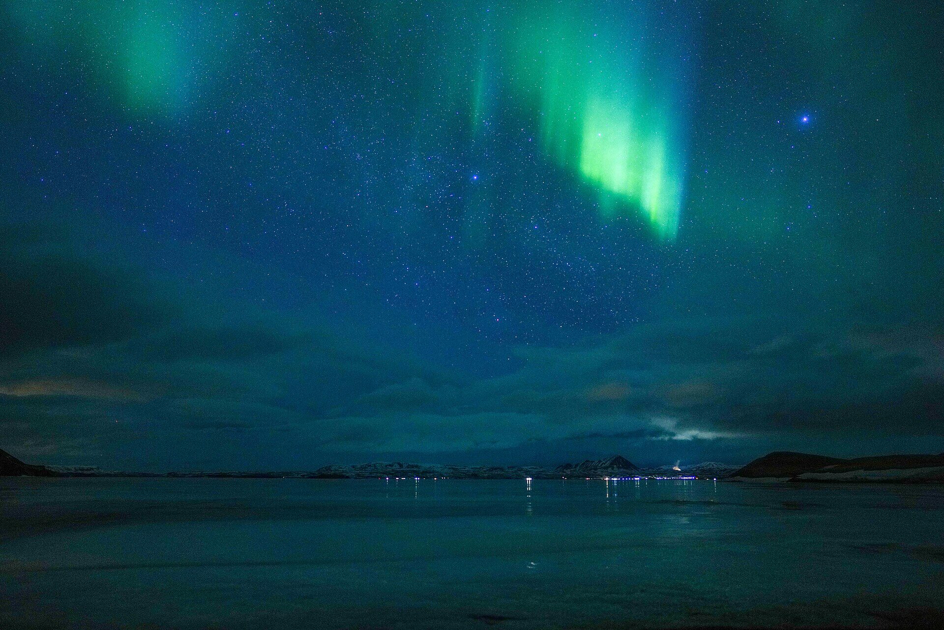 Northern Lights Iceland: Aurora borealis above Iceland's dark skies, best locations, months and photography tips